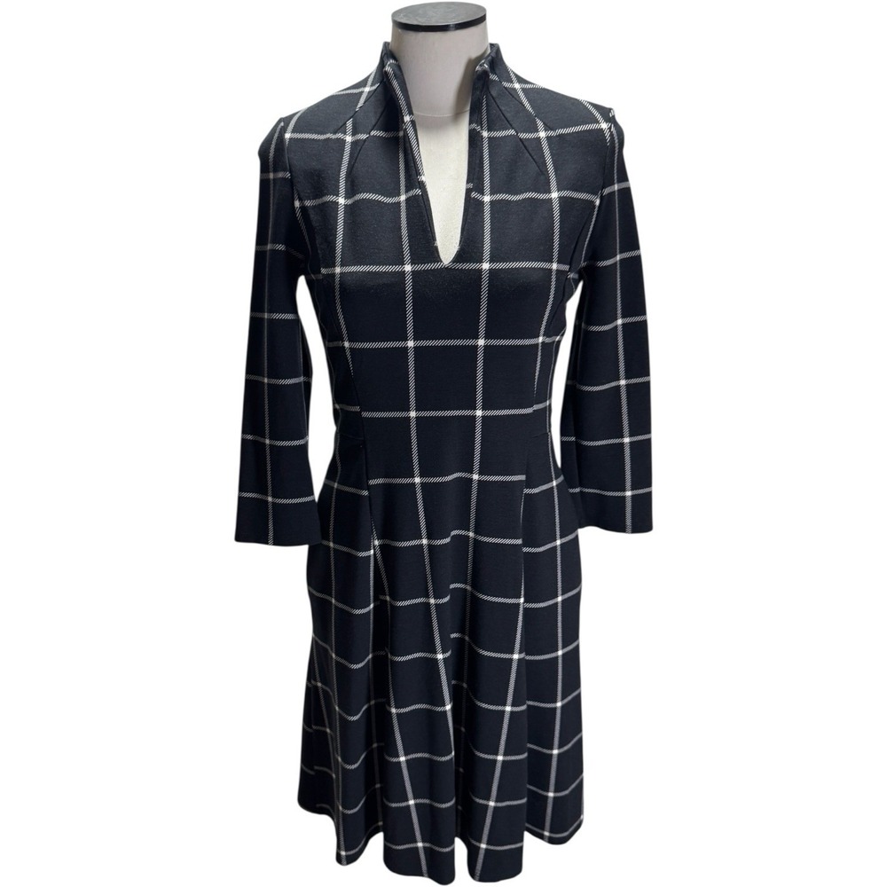 Jude Connally Kennedy 3/4 Sleeve Fit Flare‎ mock V Neck Dress Black & White